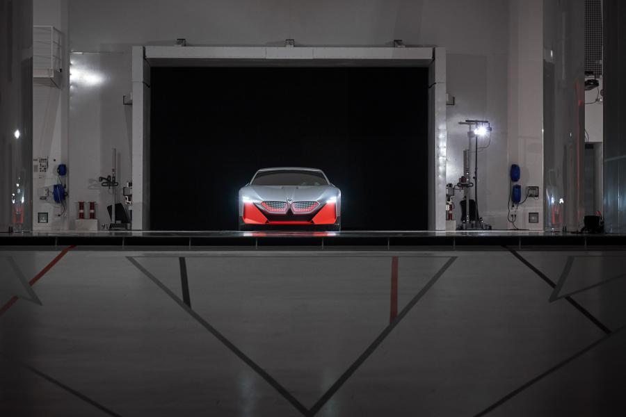  BMW Vision M NEXT 2019 года  (фото 52 из 100)
